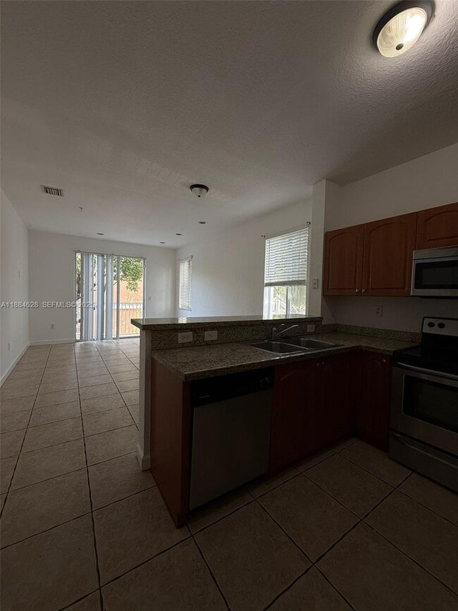 Building Photo - 17640 NW 73rd Ave