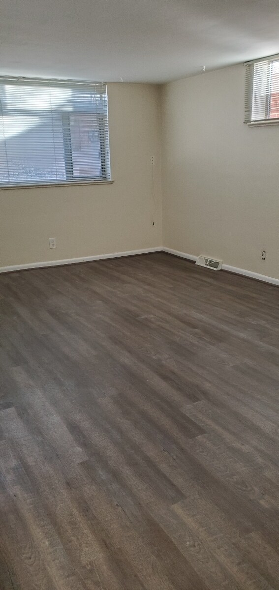 Foto del edificio - 2532 S Williams St