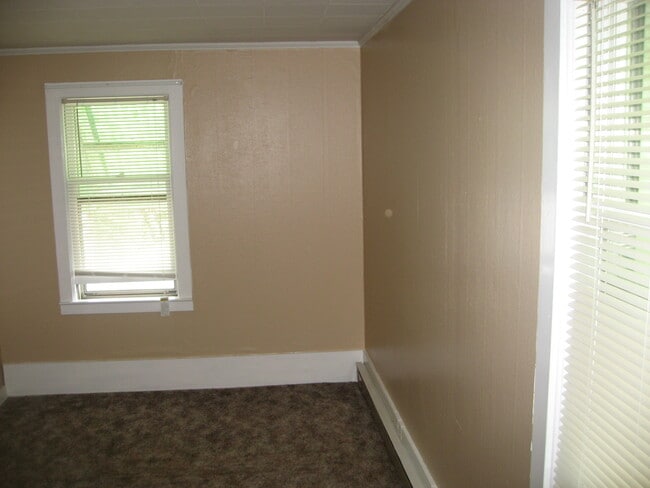 Foto del edificio - 211 N. New Apt. 1