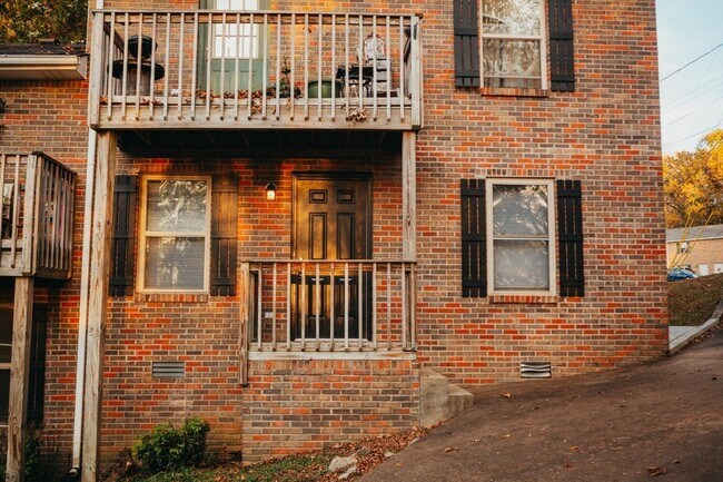 Foto del edificio - 470 Martha Ln