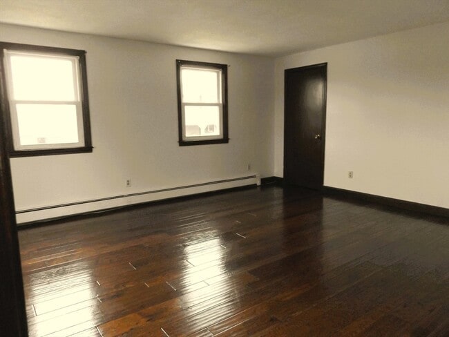 Building Photo - 28 Greenwich St