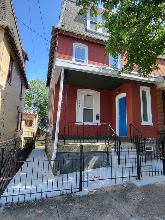 Photo - 438 High St (Philadelphia, PA)
