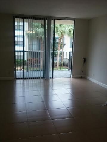 Building Photo - 706 Executive Center Dr
