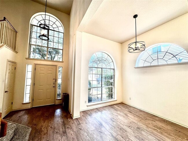 Building Photo - 15431 Quinley Dr