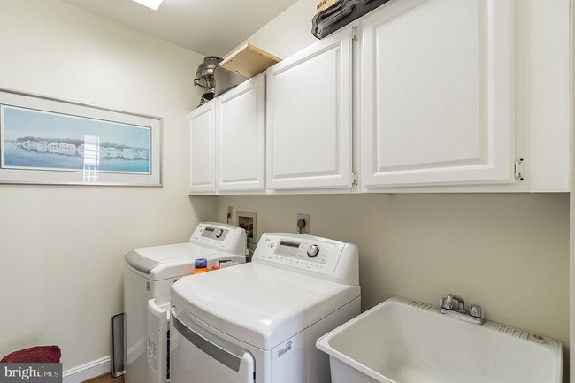 Foto del edificio - 413 Glen Arbor Ct
