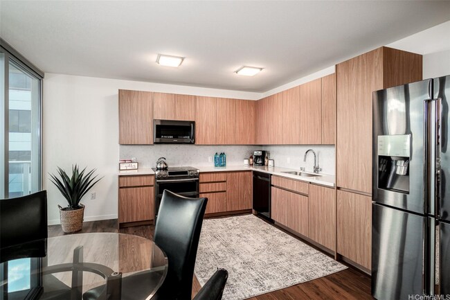 Foto del edificio - 1391 Kapiolani Blvd