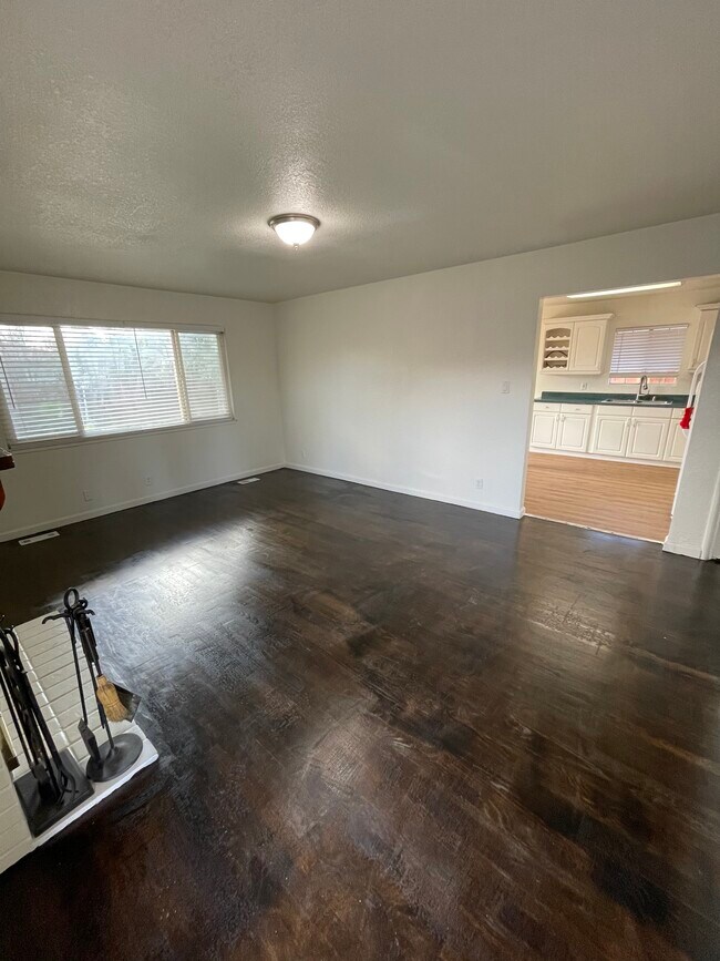 Living Room - 210 Surrey Ln
