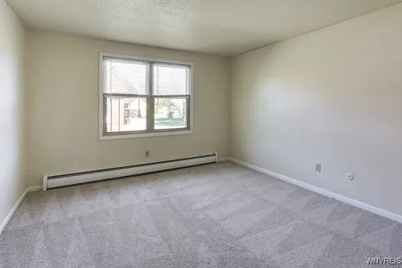 Building Photo - 6 Chestnut Ridge Rd