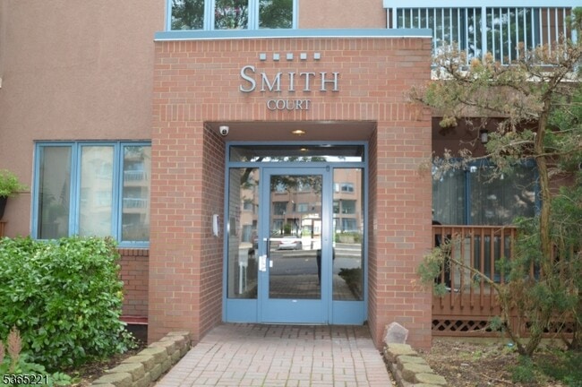 Building Photo - 406 Smith Ct