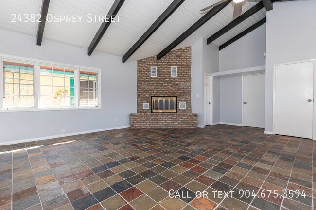 Building Photo - Private One-Bedroom Lake Forest Suite for ...