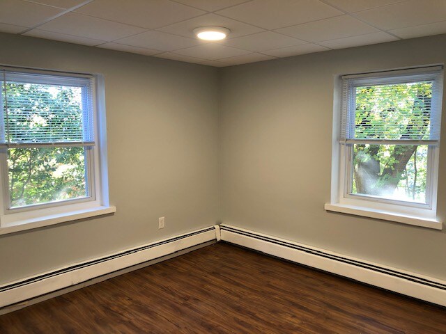 Foto del edificio - 415 Mountain View Rd