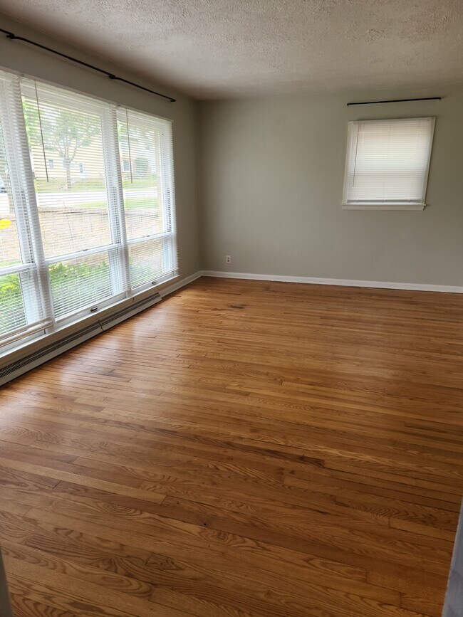 Foto del edificio - 3468 N 99th St