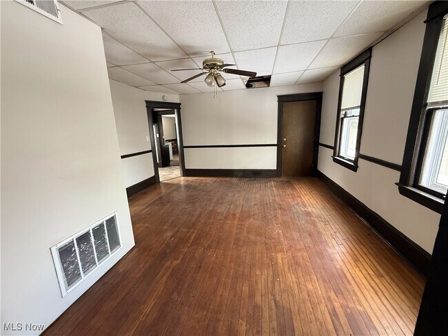 Foto del edificio - 3672 E 48th St