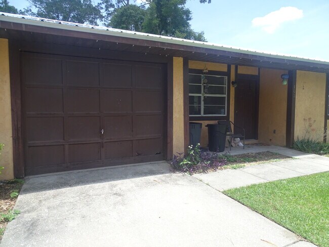 Foto del edificio - 123 SE Bracken Way