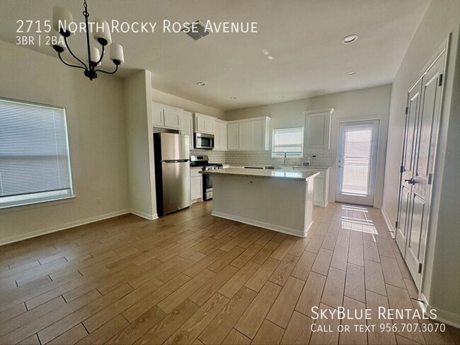 Building Photo - 2715 N Rocky Rose Ave