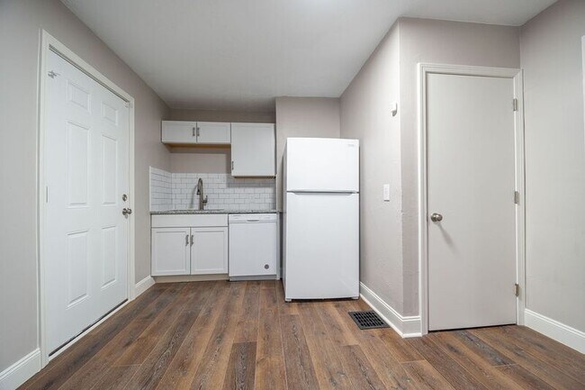 Foto del edificio - 771 E Tulane Rd