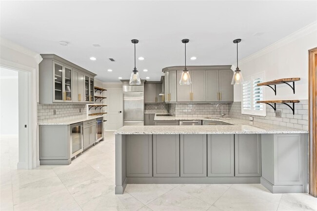 Foto del edificio - 2530 NE 49th St