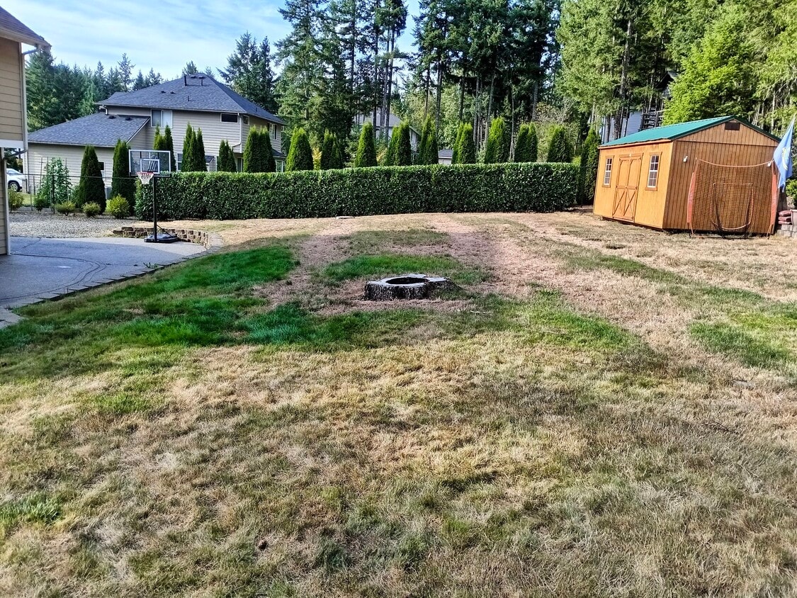 Foto del edificio - 7888 Crystal Manor Ln NW