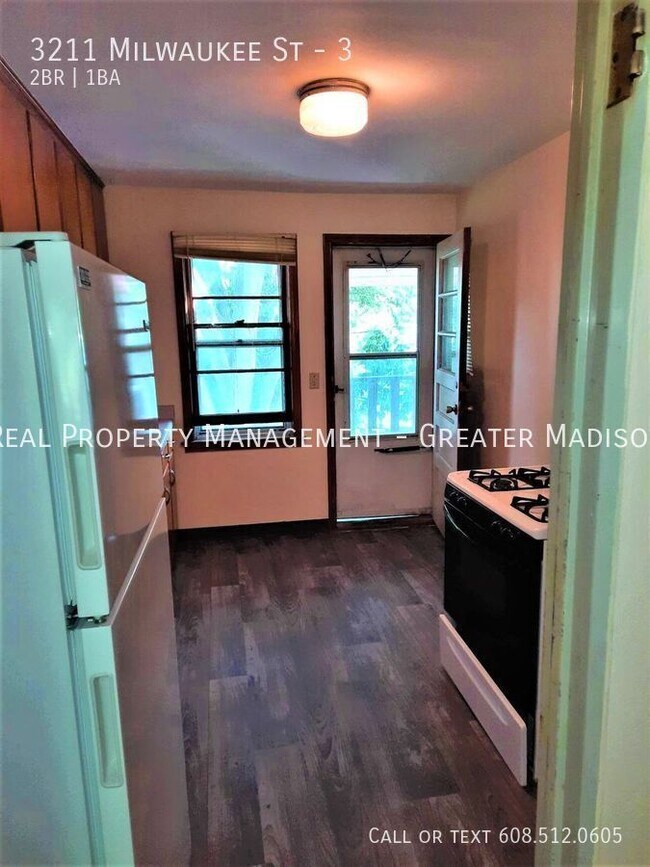 Foto del edificio - 3211 Milwaukee St
