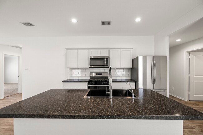 Building Photo - 5402 Auburn Gardens Ct