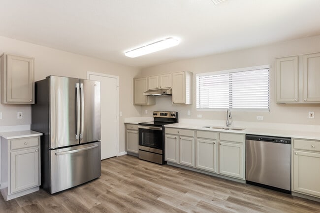 Foto del edificio - 2327 E 35th Ave