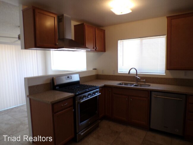 Building Photo - 3 br, 2 bath House - 6103 Chia