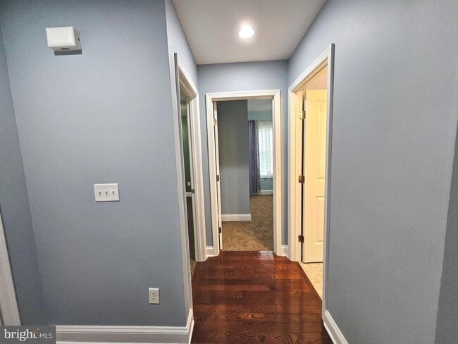 Building Photo - 5 Harcourt Dr