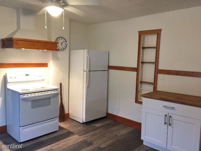 Foto del edificio - 3530 NE Everett St