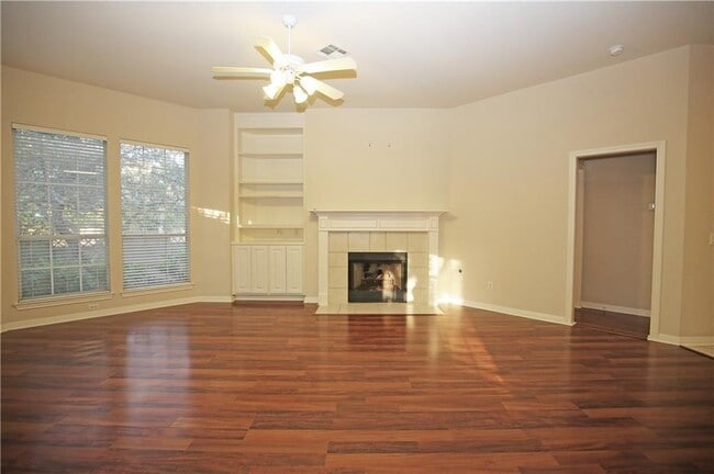 Foto del edificio - 11616 Sweet Basil Ct