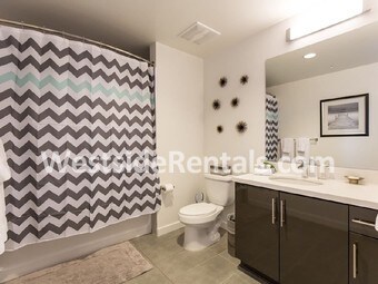 Foto principal - 801 S Hope St