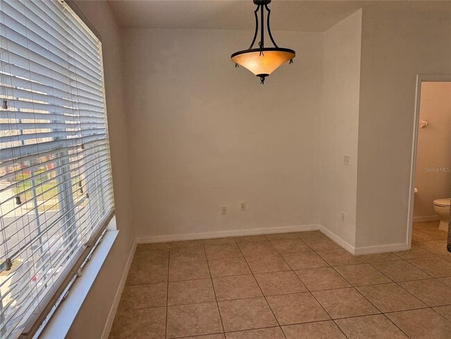 Building Photo - 2423 Middleton Grove Dr