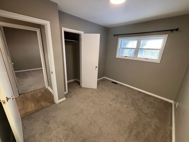 Building Photo - 333 Erb St. W