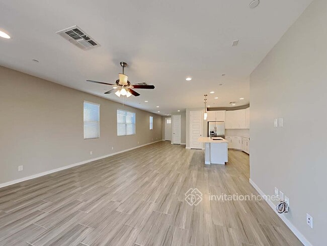 Foto del edificio - 12546 W Forest Pleasant Pl