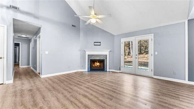 Building Photo - 405 Christopher Ln