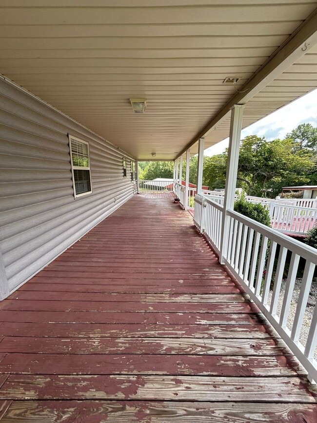 Building Photo - 266 Merrellton Rd