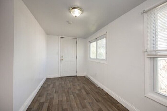 Foto del edificio - 25141 Treadwell Ave