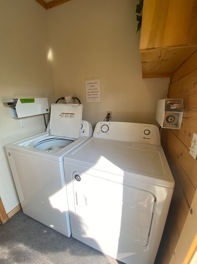 Foto del edificio - 1350 Angler Dr