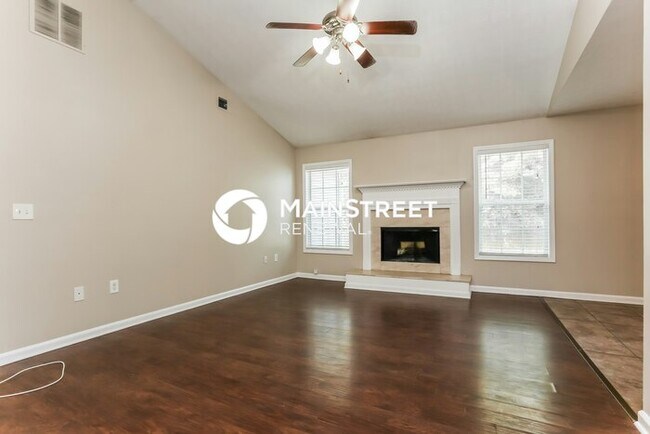Foto del edificio - 3 Bedroom Pet-Friendly Home in Covington, ...