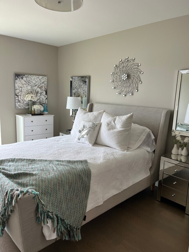 Master bedroom - 210 Salter St