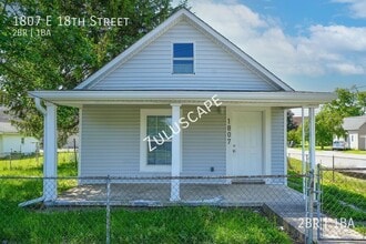 Building Photo - 1807 E 18th St
