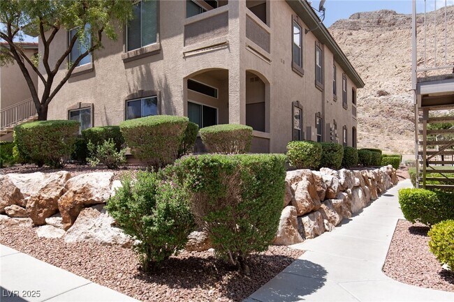 Foto del edificio - 3545 Cactus Shadow St