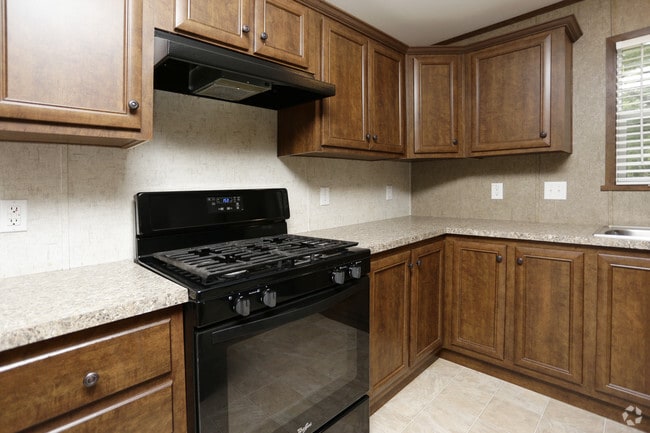 Interior Photo - Apple Carr Village
