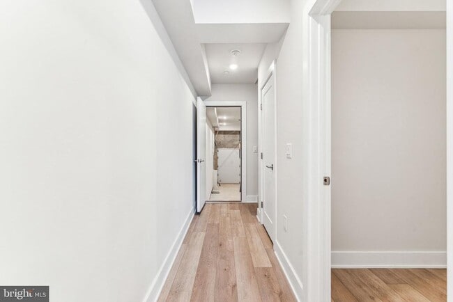 Building Photo - 3205 N 35th St