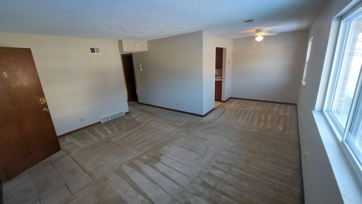 Foto principal - 5725 Leavenworth Rd