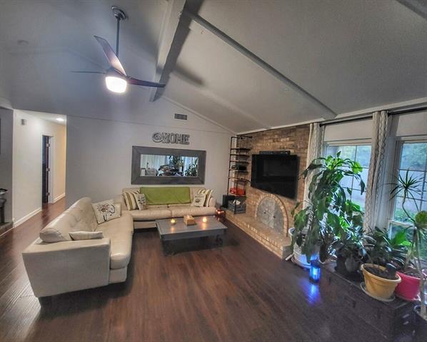 Foto del edificio - 816 Firestone Ln