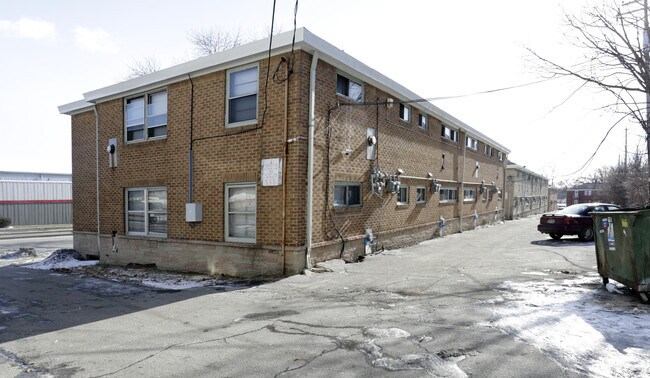 Building Photo - 5525 N Teutonia Ave