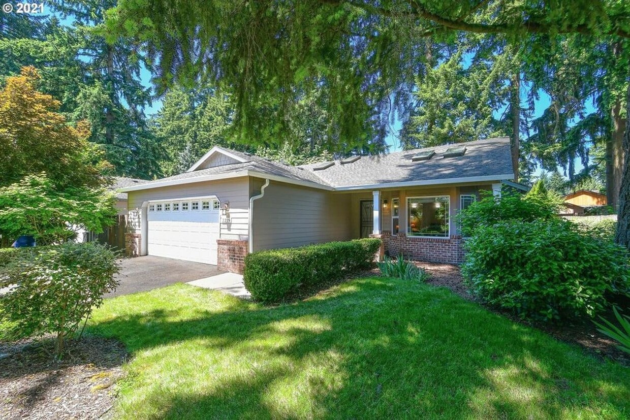 Foto principal - Desirable 3BD Ranch Home in Great Burton L...