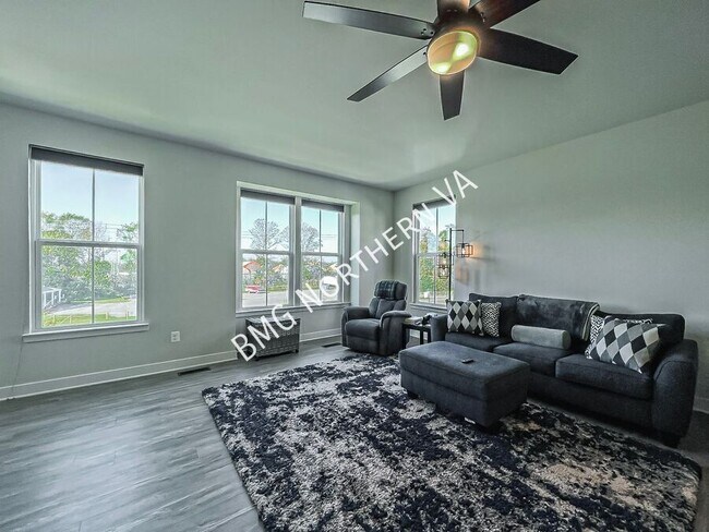 Photo - 7731 Blackburn Ridge Dr House
