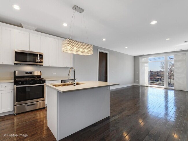 Foto del edificio - 235 E 31st St