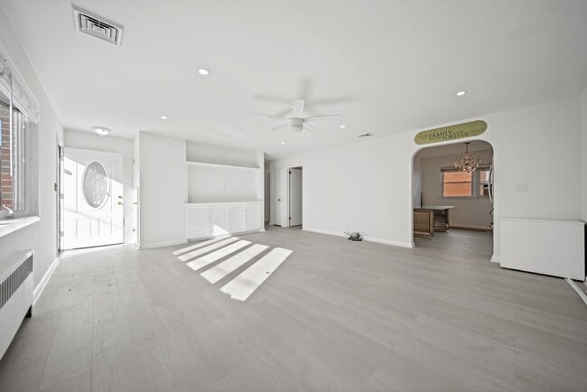 Building Photo - 23 Arn Terrace